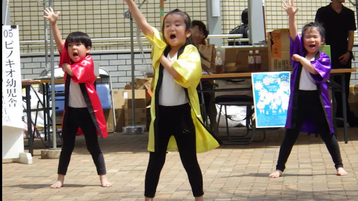 まるで大きな家庭のようです