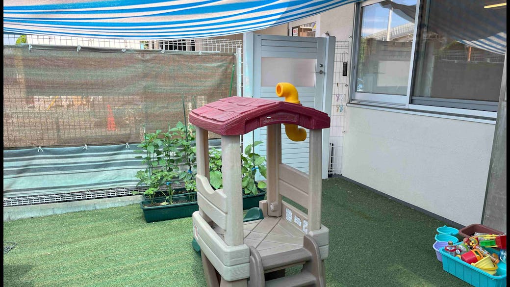 園庭完備をしています。