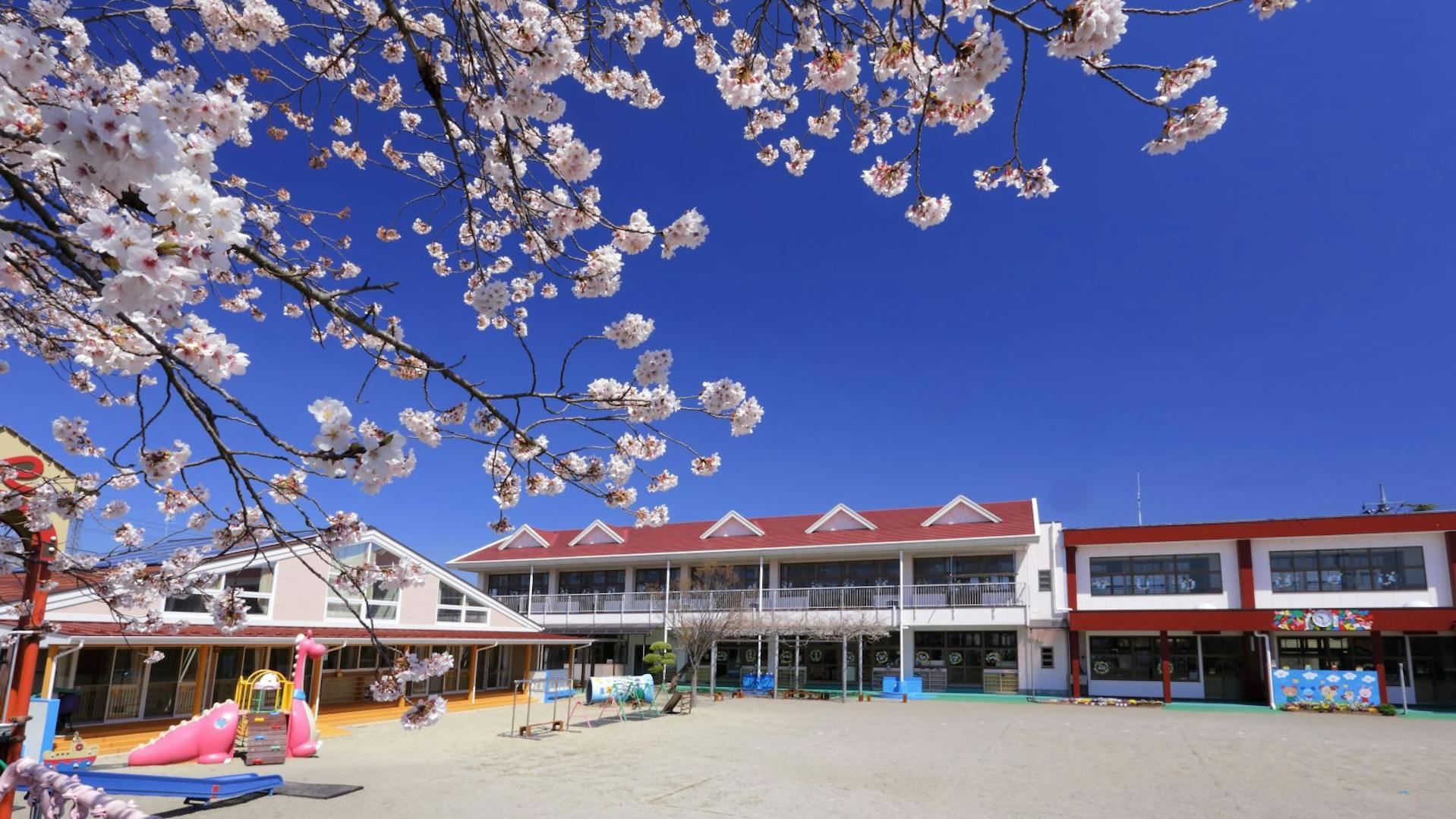 子どもが大好きで元気な先生を募集中。