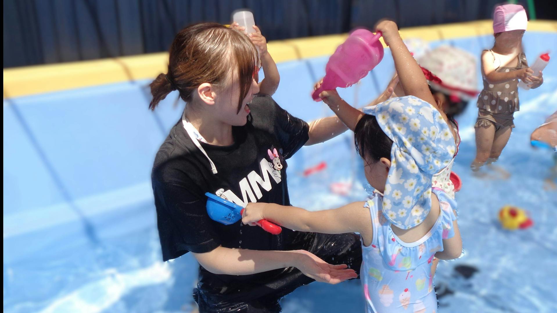 認定こども園の保育補助（学生アルバイト）