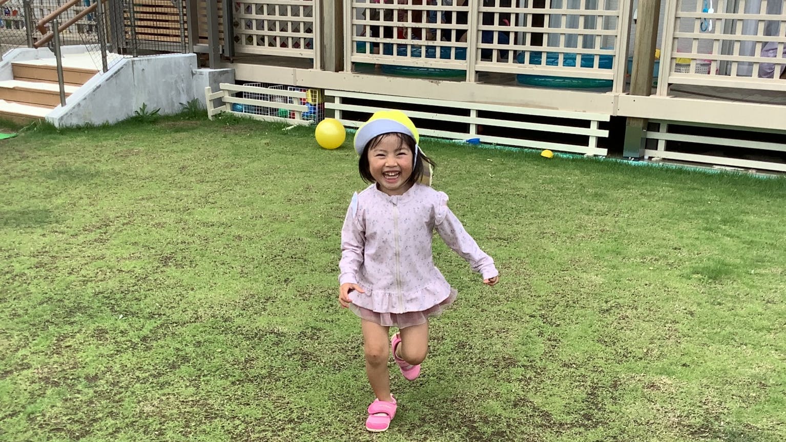 自然の中でのんびりと、温かい愛情あふれる保育をしてみませんか