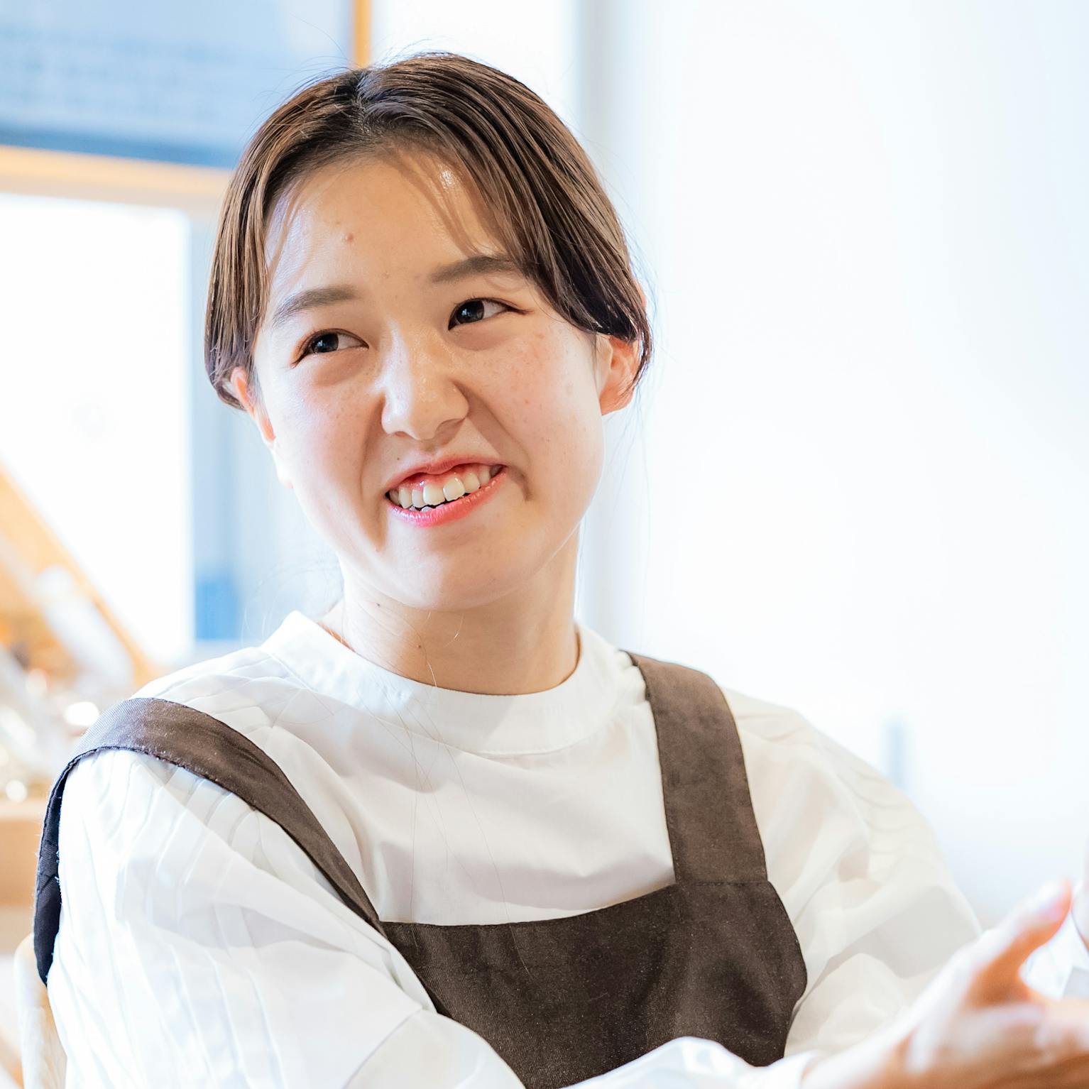 うえのはるなの顔写真