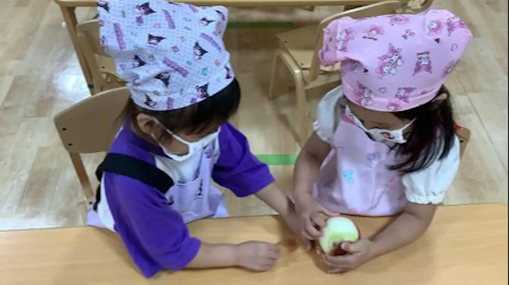 食の大切さを学んでいます
