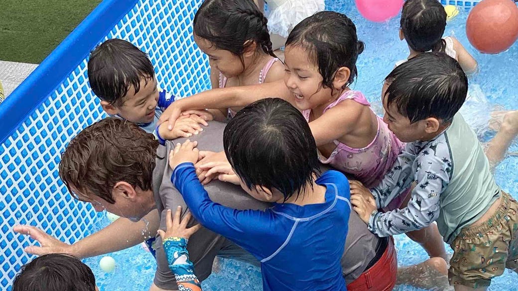 遊びながら学べる、楽しい学校!