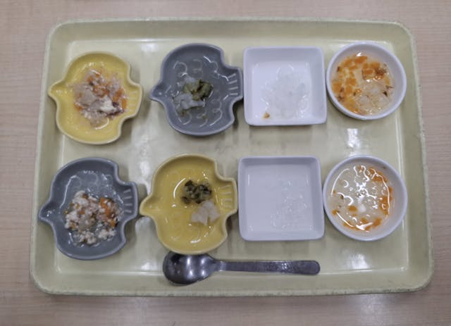 5月 0歳児離乳食をご紹介させていただきます