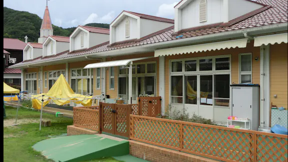 津和野幼花園