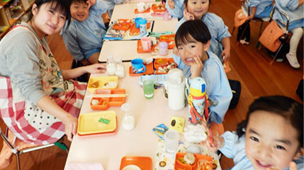 給食、バス、預かり保育、課外教室 安心のサポート体制をご用意
