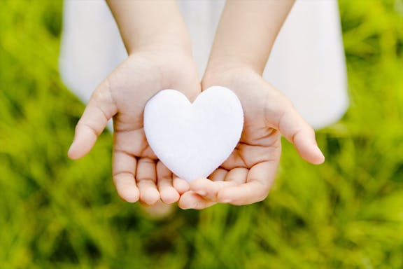 一人ひとりの子どもたちと笑顔で向き合ってくれる先生募集中。