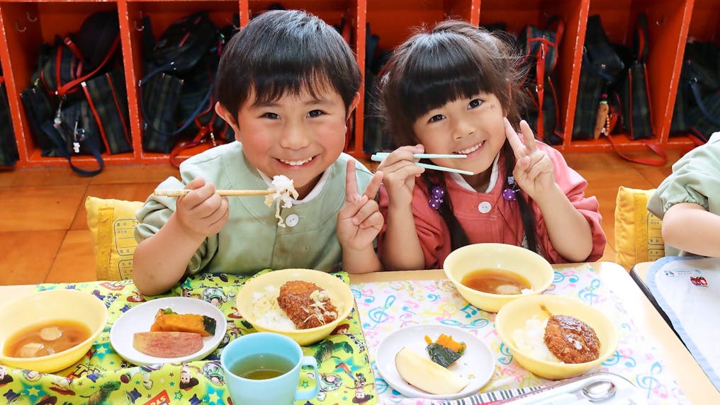 こだわりの温かい給食