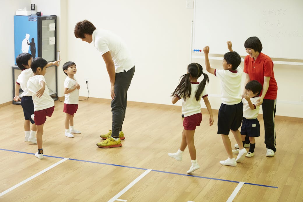 体操教室でしなやかなからだづくり