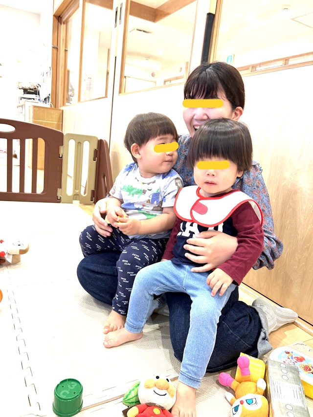 1歳児のおしゃら探検隊に保護者の方が保育参加されました