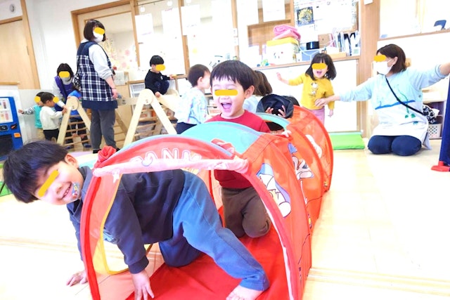 朝から、雪交じりの雨。全クラスでサーキットを楽しみました。