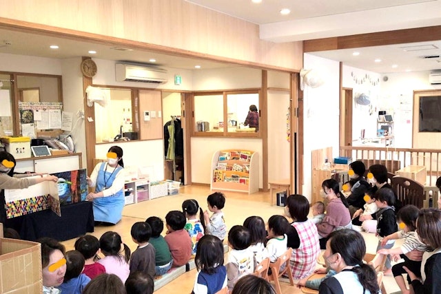 くまボラさんの絵本の読み聞かせで大盛り上がり！