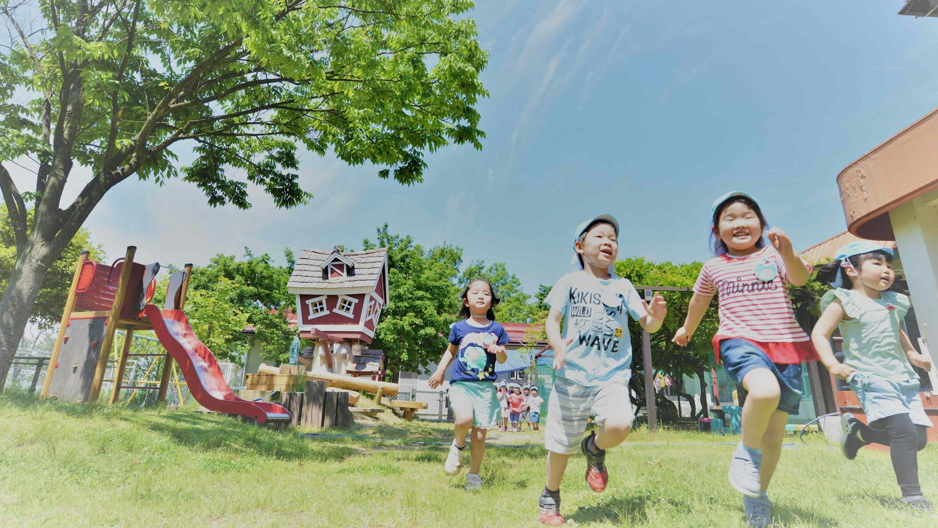 あたたかい雰囲気の中、子どもの心をはぐくみます。