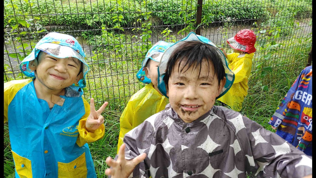 雨が降っても雪が降っても毎日散歩に出かけます！