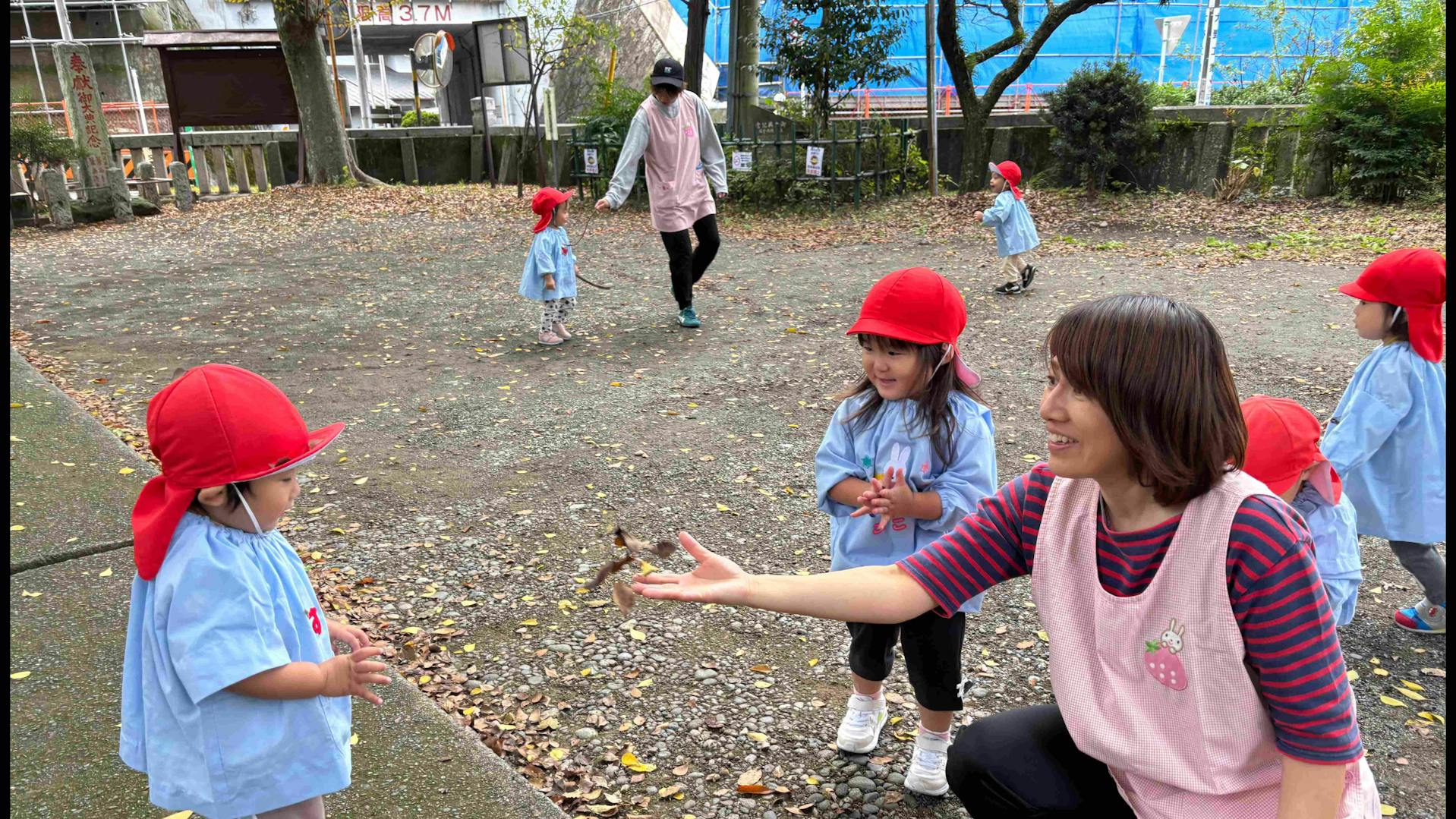 職員同士がとっても仲良し！子どもと一緒にワクワクしよう！