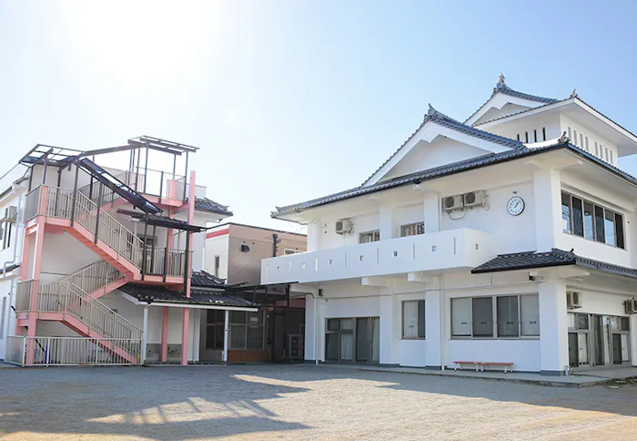 天理認定こども園 カレス学園