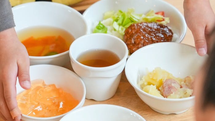 食育にも力を入れているこども園で、子どもたちの成長をサポート