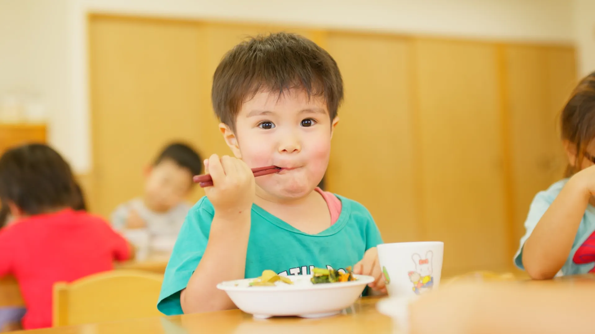 「おいしい！」の笑顔を、毎日の給食から。