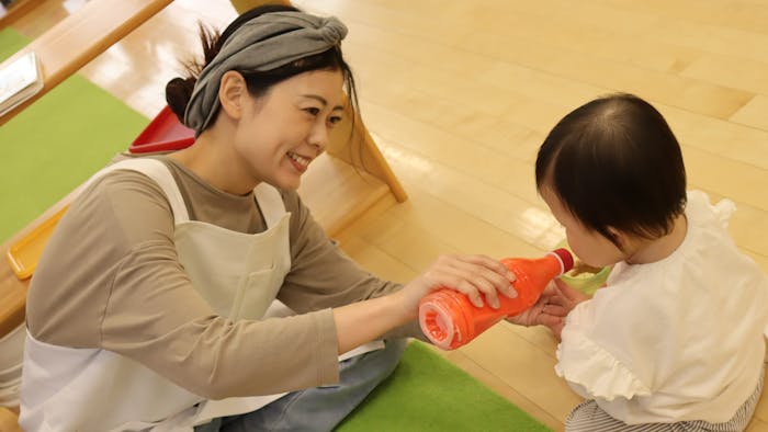 笑顔があふれる保育室