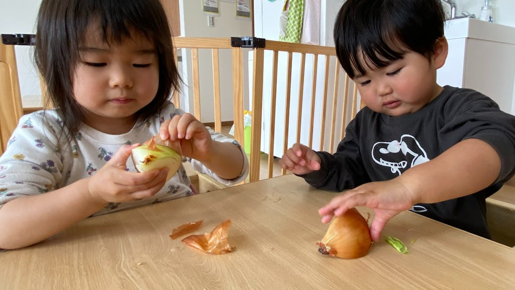 食育　「玉ねぎむけた！！」