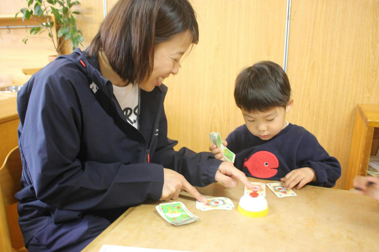 自然に囲まれた環境の中で、日課のある保育を大切にしています