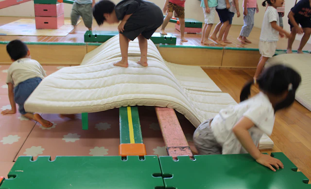 すくわく活動２０２６運動あそび②（すみれ組・ひまわり組）