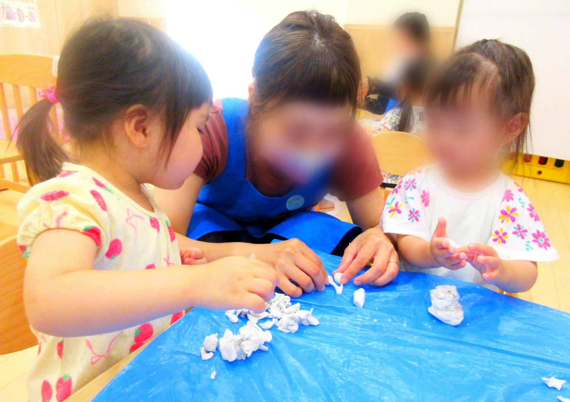 【短時間】遅番勤務の保育士／16時から4hのスポット★