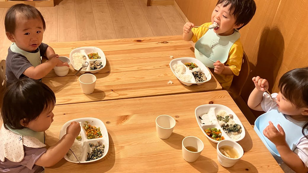 離乳食、アレルギー除去食対応の手作り給食