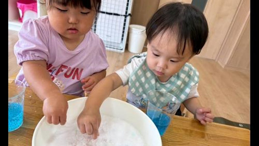 これ何だろう?!触ってみよう✨