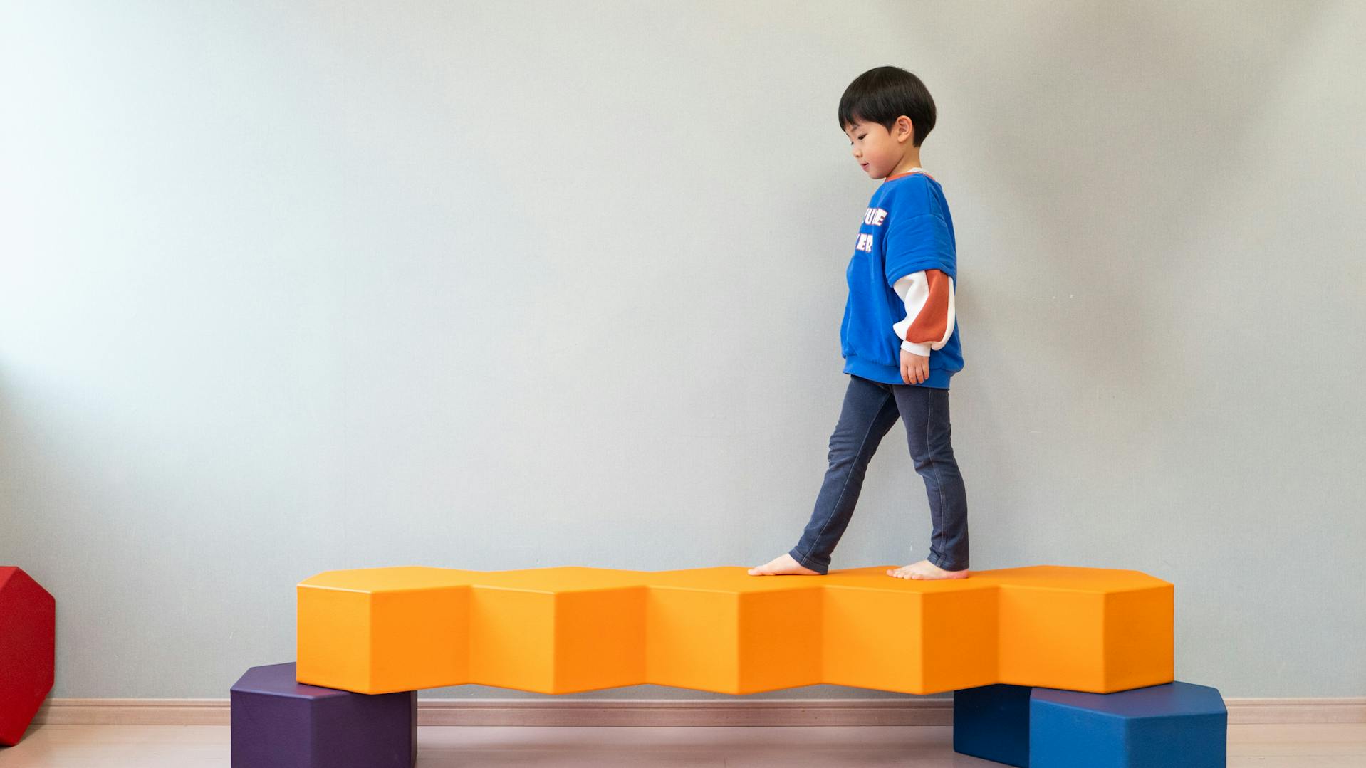 毎月１万円のサロンチケット支給でネイルやまつエクOK