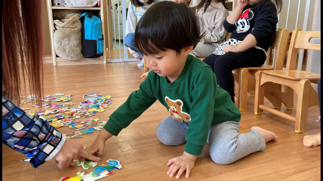 英語講師による専門的な保育