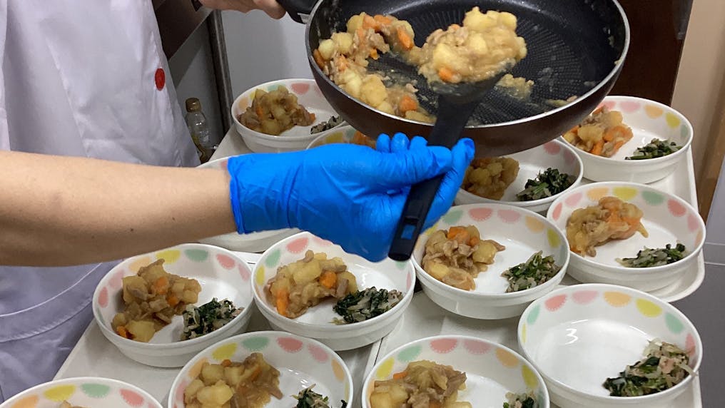 毎日手作りの給食♪