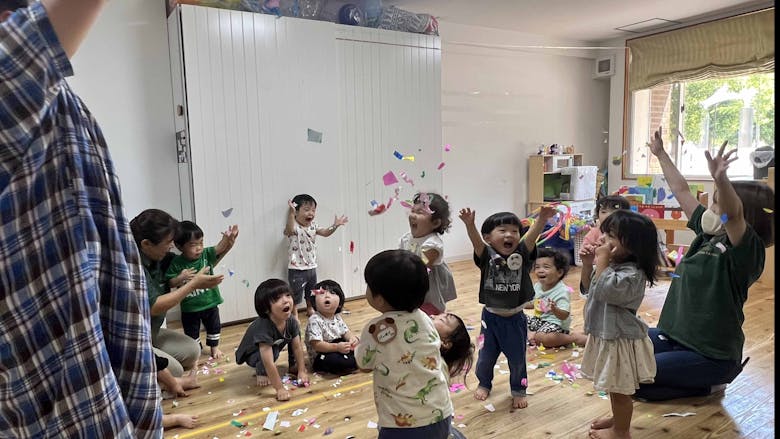 \ 急募 /　保育士資格をお持ちの短時間パートさん募集！