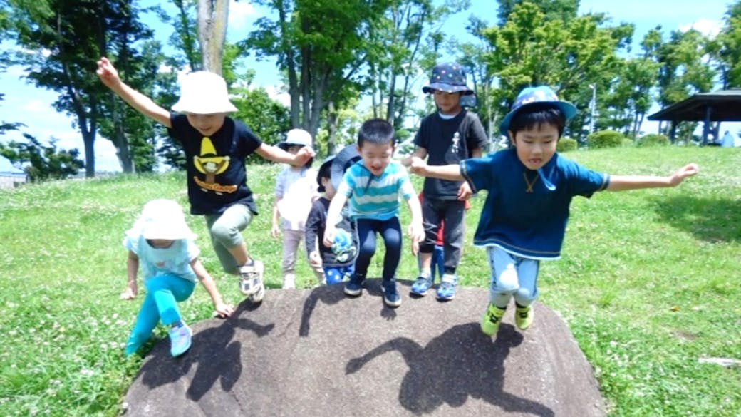 年齢をこえて育ちあう異年齢保育