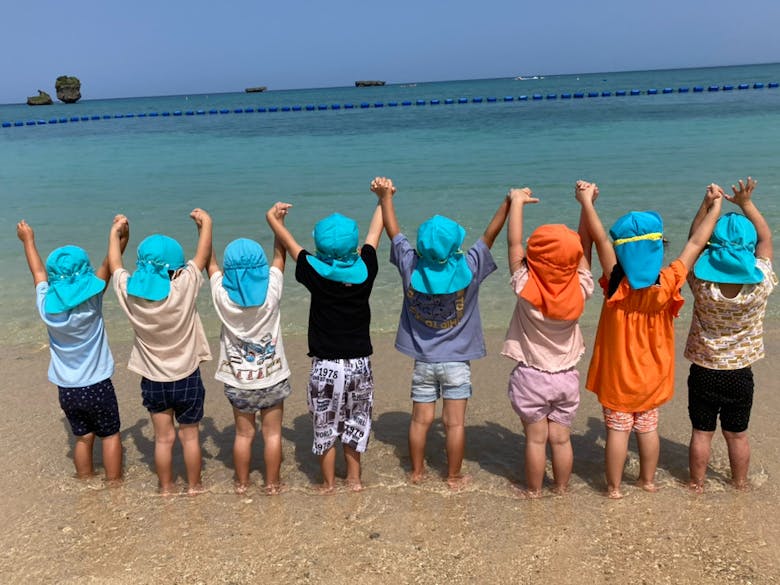 年間休日１２４日！キレイな海のそばで楽しく働きましょう！