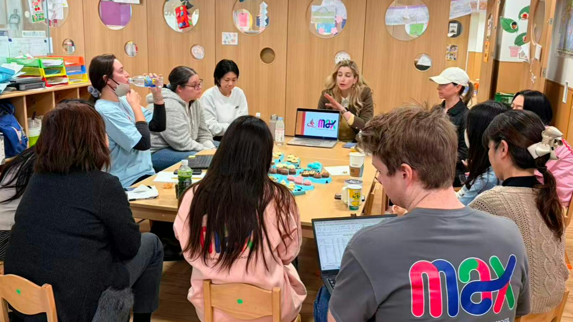 【駅チカ】英語が飛び交う国際的な幼稚園で事務スタッフ募集！