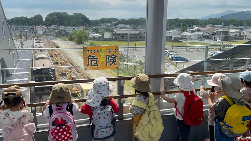 園の周辺には…