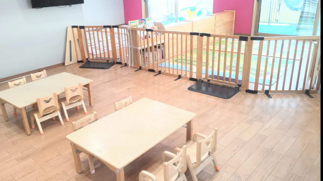 明るい保育スペース