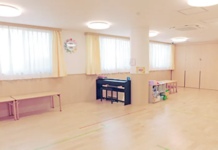 市川妙典雲母保育園