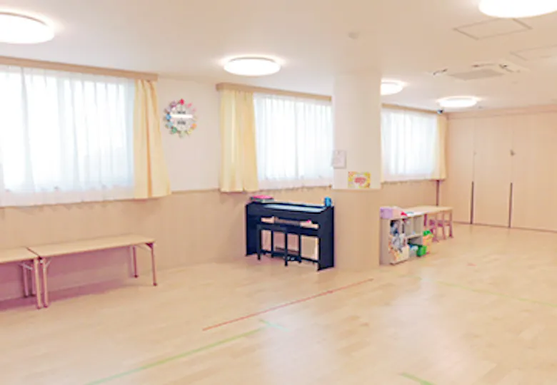 市川妙典雲母保育園