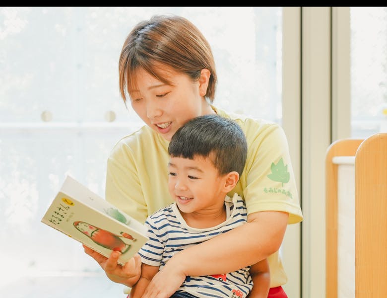 学生向けの保育補助のアルバイトを募集しています