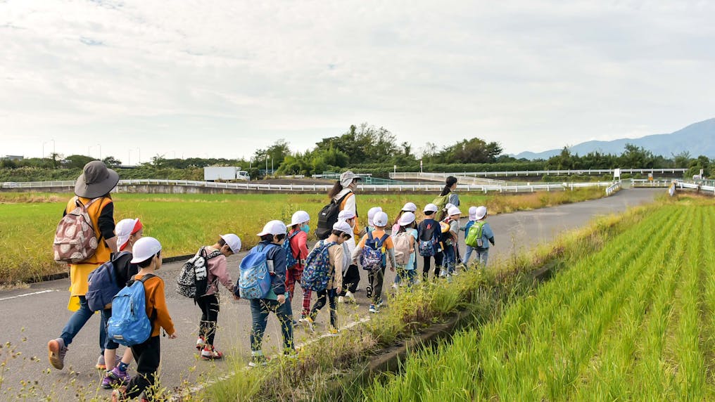 お弁当持ちのお散歩