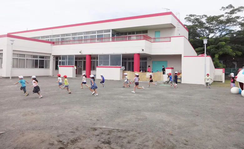 依知保育園