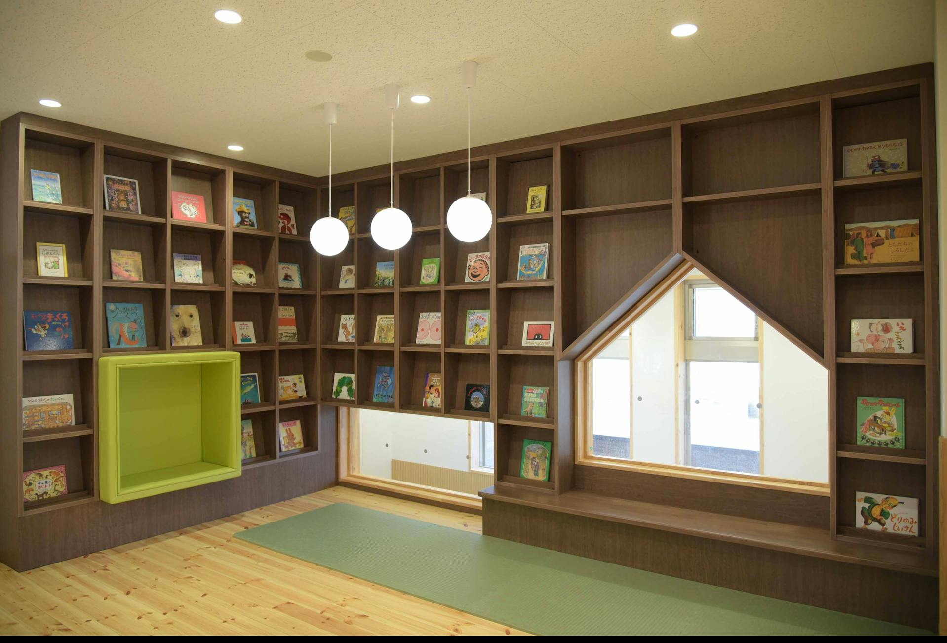 明るくて元気！子どもたちと一緒に楽しめる先生、募集中！