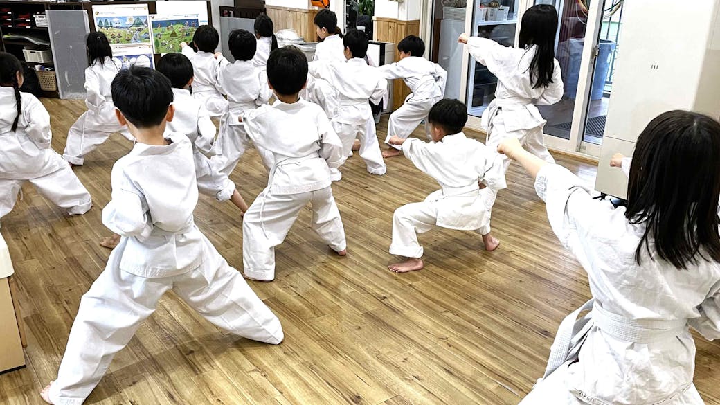 礼儀作法が大事　空手！