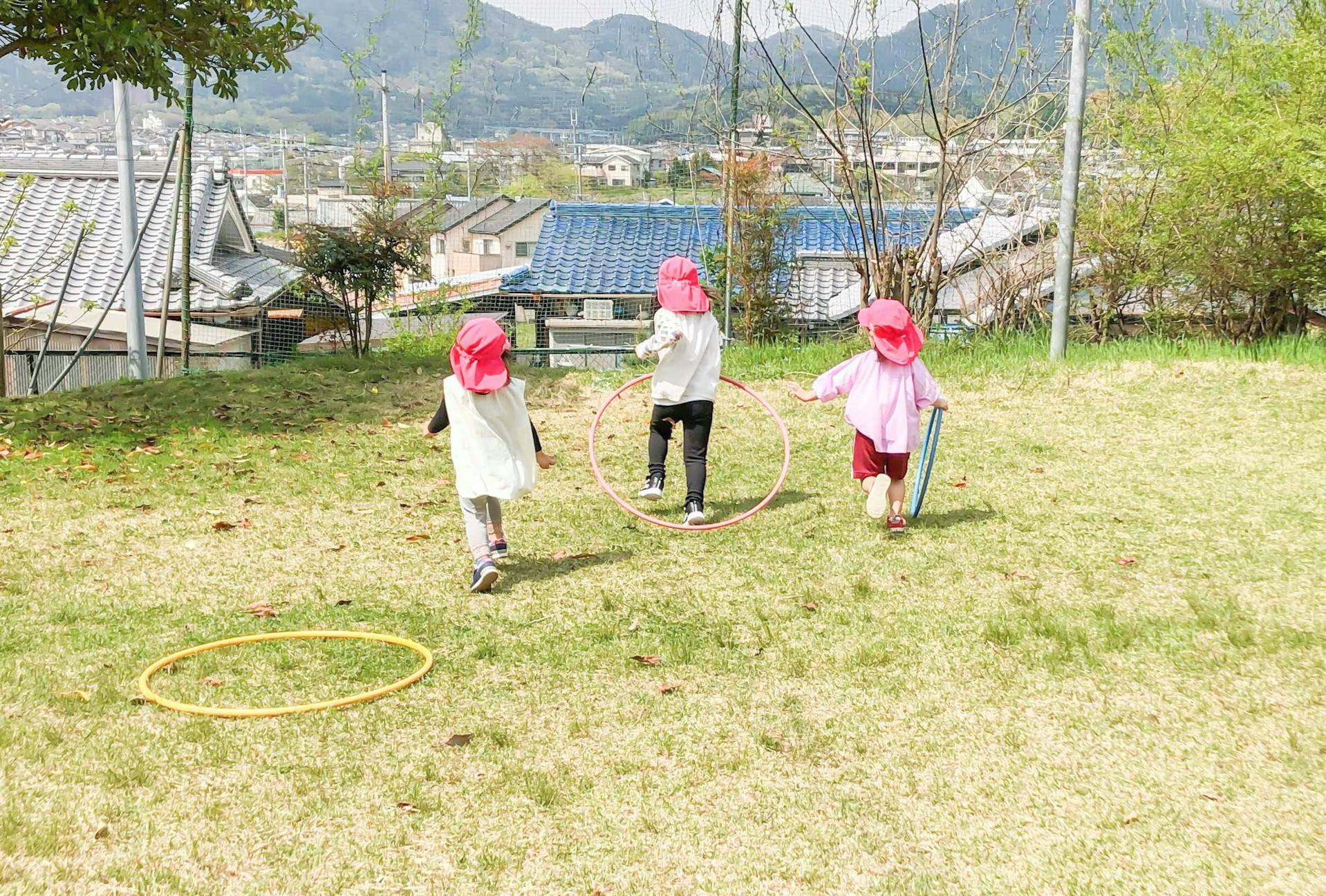 子どもが大好きで子どもの育ちに関わりたい保育士さん募集!!