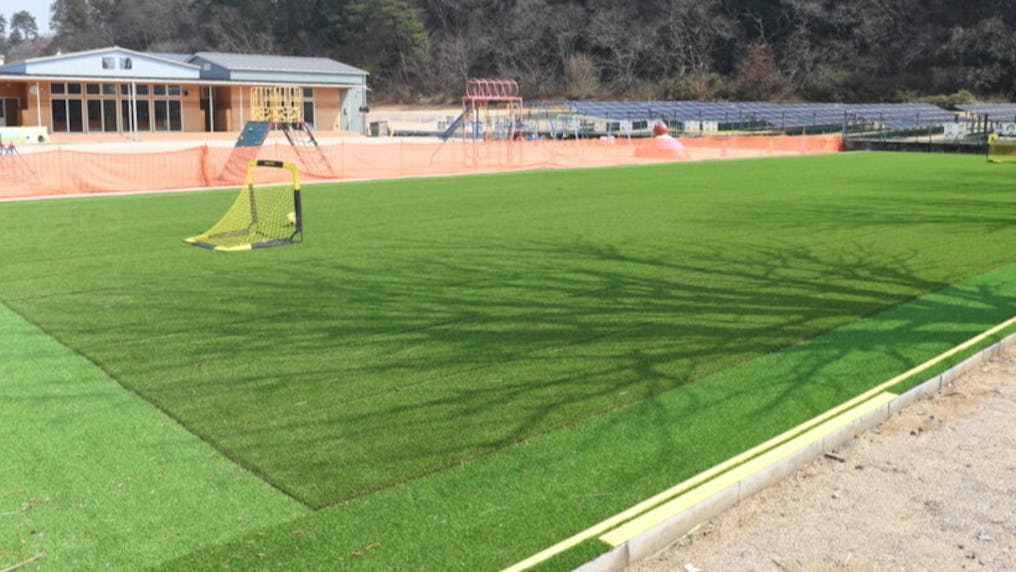 思い切り走り回れるサッカー場
