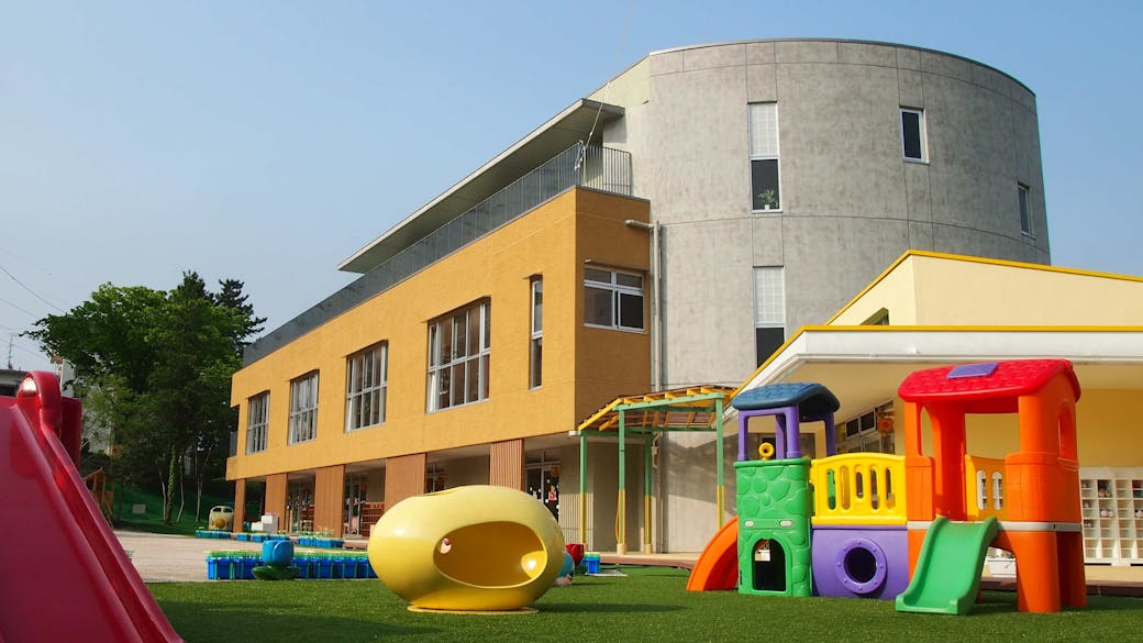 ■3～5歳は【認定こども園カナリヤこども園】に進級できます