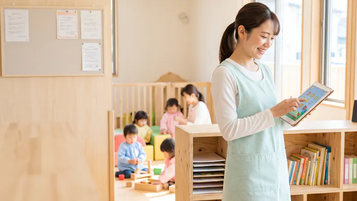 コドモン導入で事務・電話を削減！子どもと向き合える保育環境へ